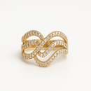 Anel Aros em Curvas Ouro 18K Cravejado em Zircônias – Luxo e Sofisticação